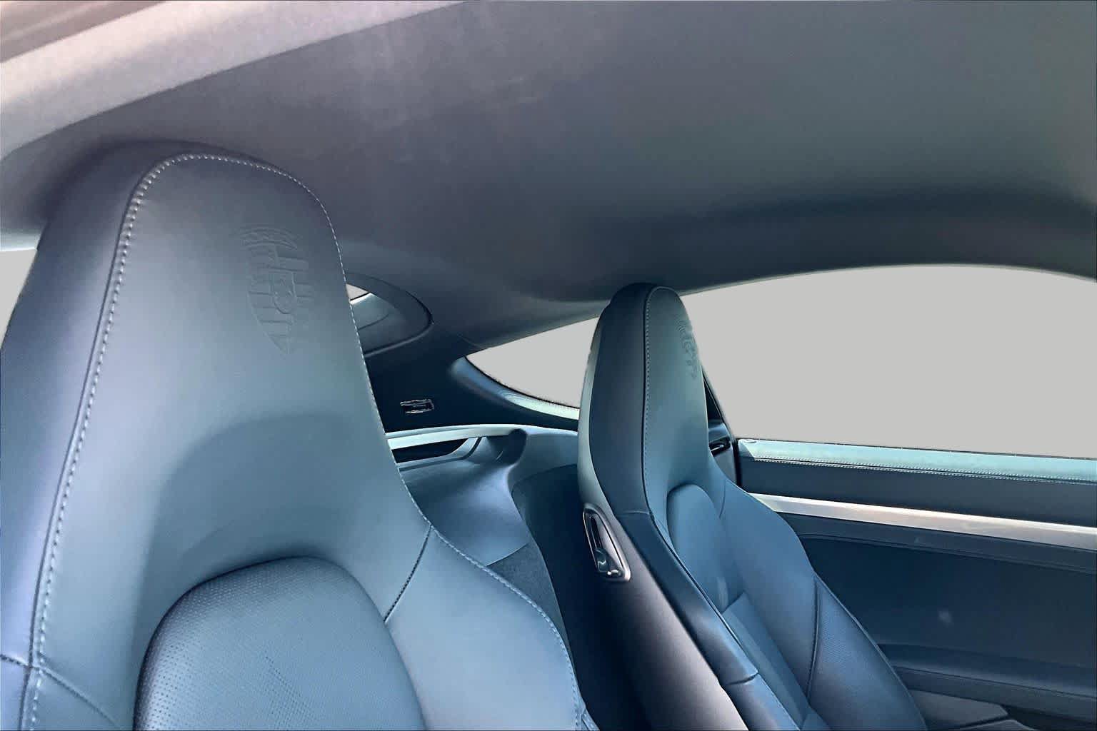 Used 2025 Porsche 718 Cayman RWD image 14
