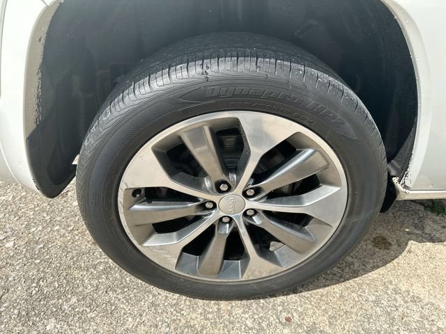 Used 2019 Jeep Cherokee Overland AWD/4WD image 49