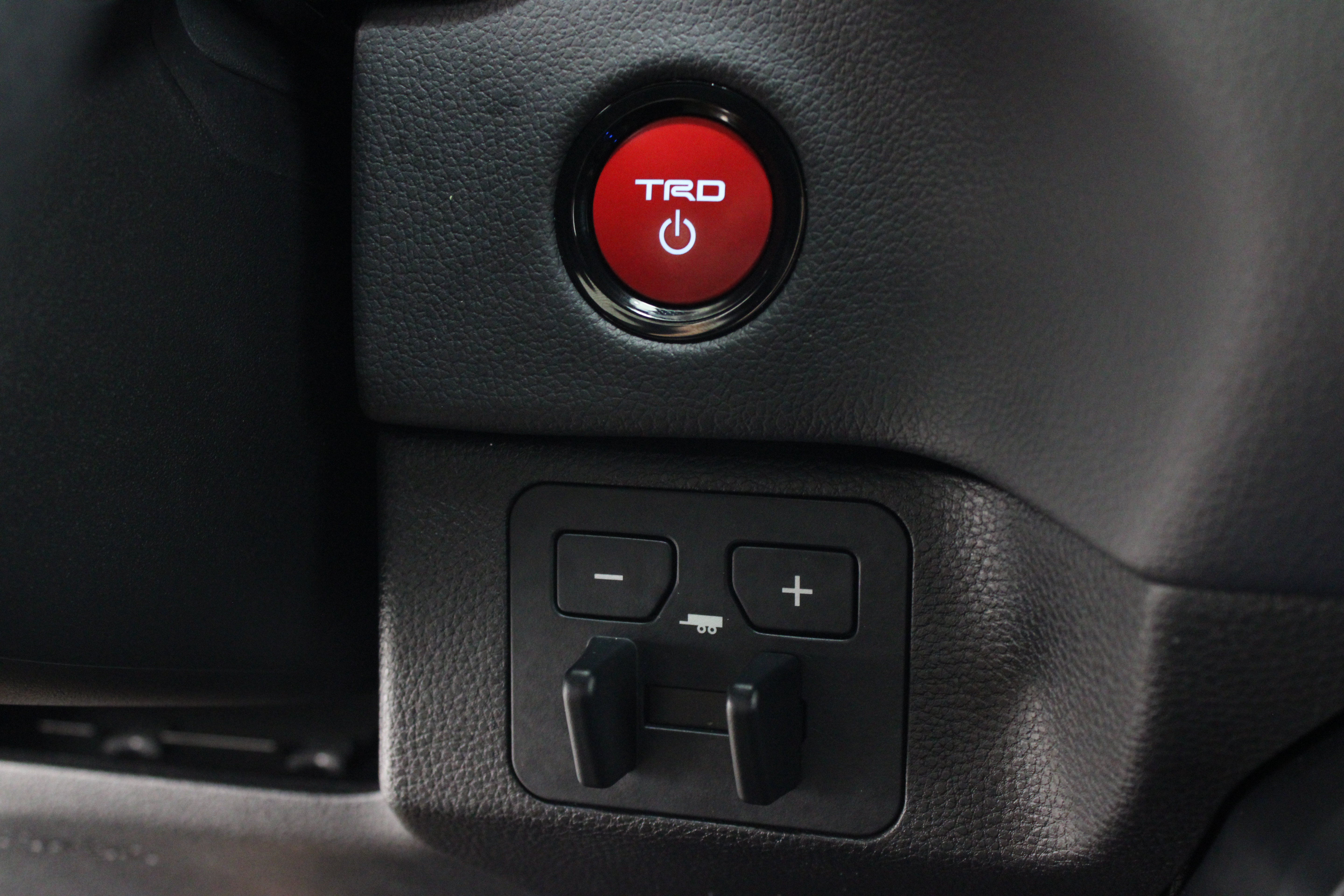 Used 2026 Toyota Sequoia TRD Pro AWD/4WD image 18