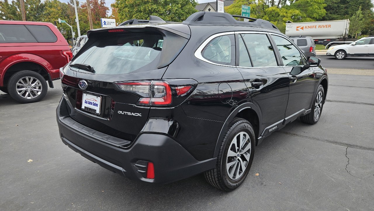 Used 2020 Subaru Outback image 9