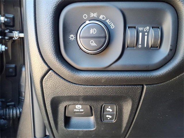 New 2026 RAM 1500 4x4 Crew Cab image 23