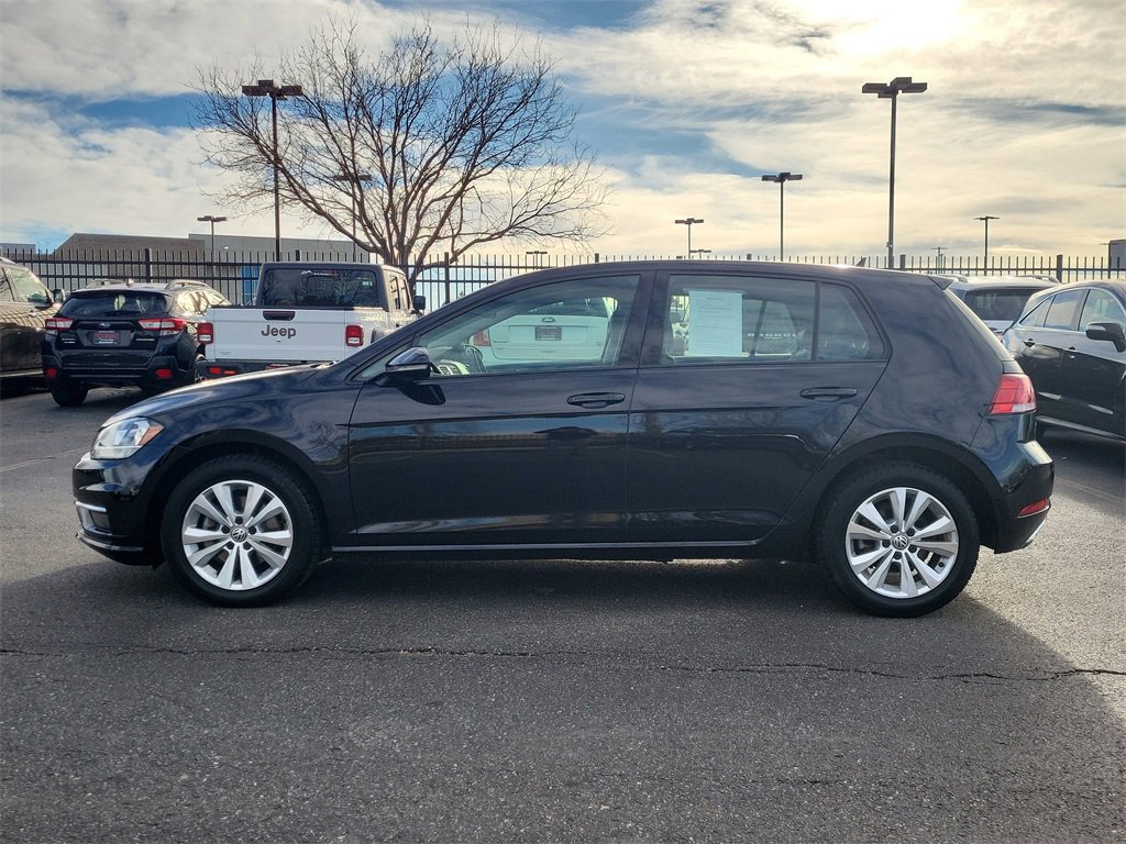 Used 2018 Volkswagen Golf SE image 8