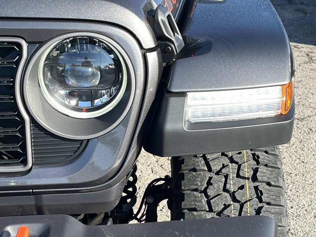 New 2026 Jeep Gladiator Mojave AWD/4WD image 9