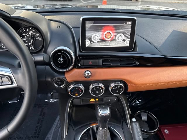 Used 2017 FIAT 124 Spider Lusso RWD image 20