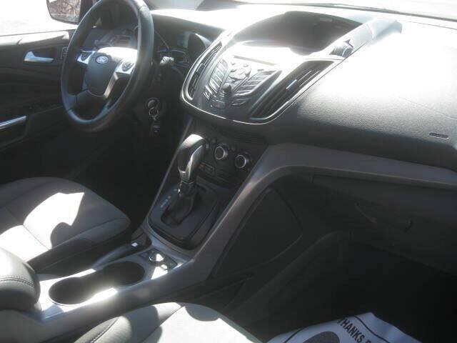 Used 2016 Ford Escape SE w/ SE Cold Weather Package AWD/4WD image 18