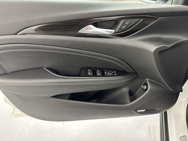 Used 2019 Buick Regal Essence w/ Driver Confidence Package I AWD/4WD image 21
