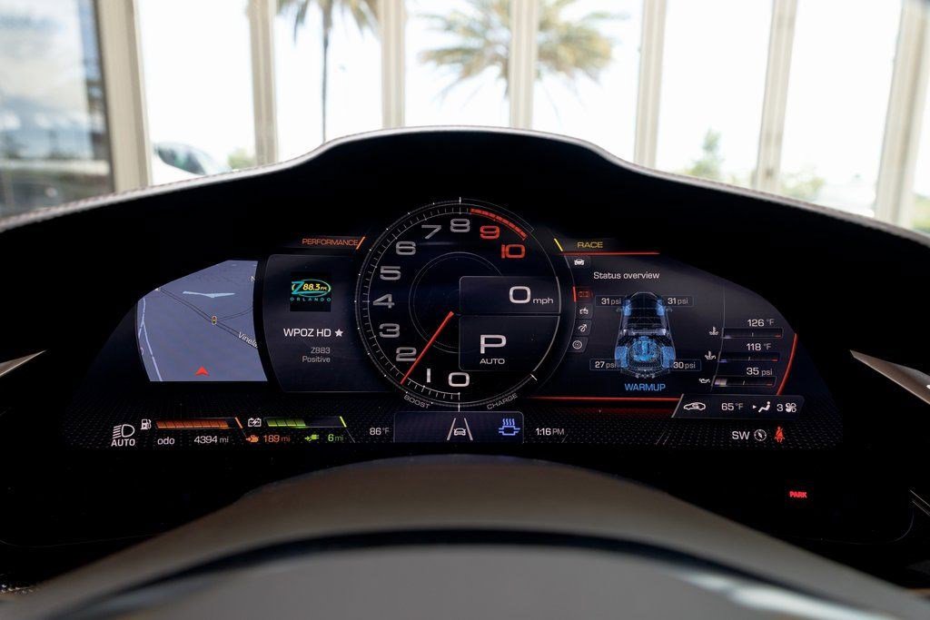 Used 2022 Ferrari SF90 Spider image 21