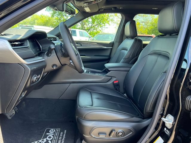 New 2026 Jeep Grand Cherokee L Limited w/ Luxury Tech Group II AWD/4WD video 3