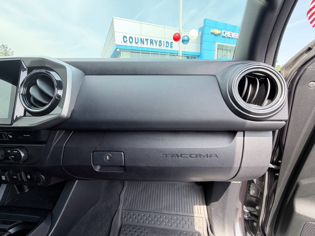 Used 2020 Toyota Tacoma TRD Sport w/ TRD Premium Sport Package RWD image 21