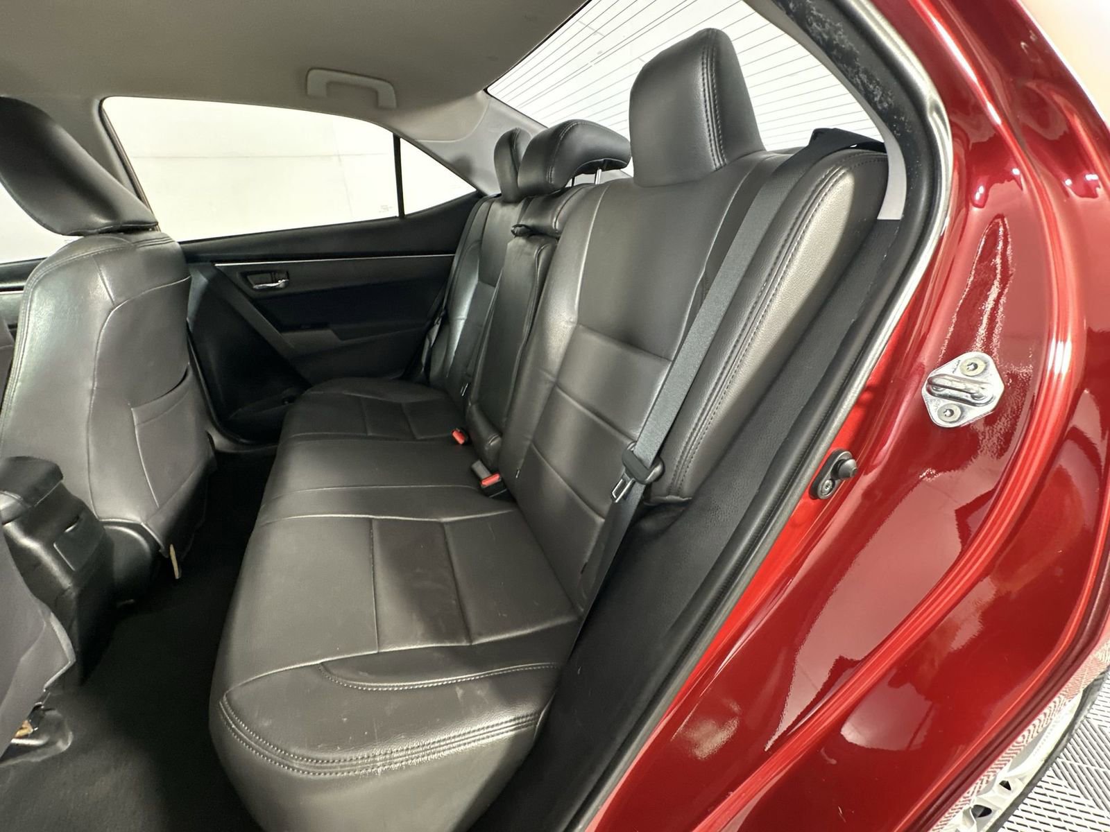 Used 2017 Toyota Corolla LE FWD image 23