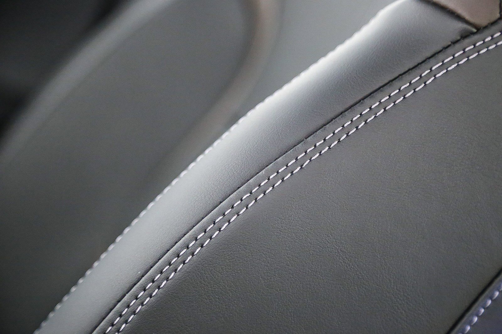 New 2025 Nissan Armada SL w/ Captain's Chari Seat Package image 29