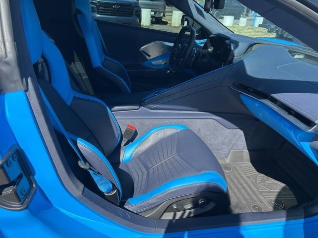 Used 2023 Chevrolet Corvette Stingray Premium Conv w/ Z51 Performance Package image 31