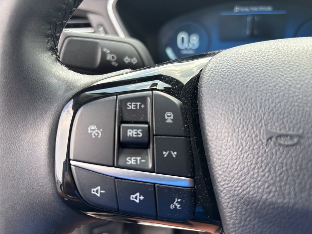 Used 2023 Ford Escape Platinum AWD/4WD image 15