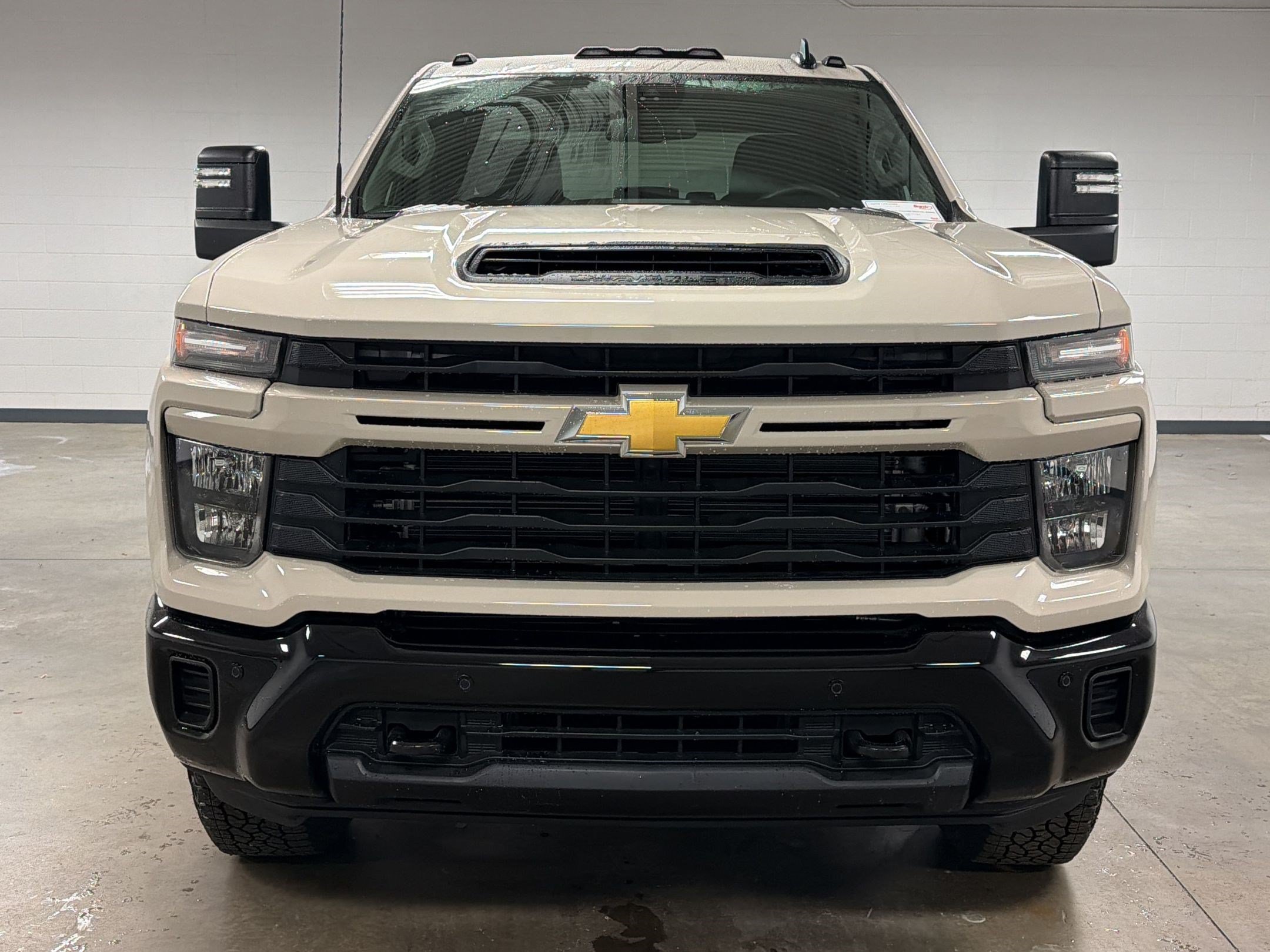 New 2026 Chevrolet Silverado 2500 Custom w/ Custom Value Package AWD/4WD image 4