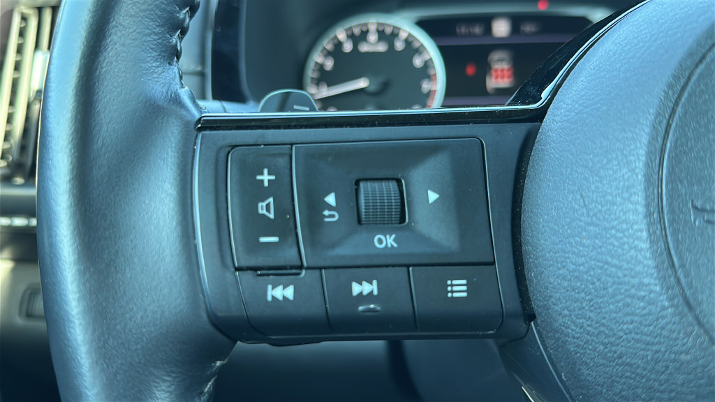 Certified 2025 Nissan Pathfinder SL AWD/4WD image 23