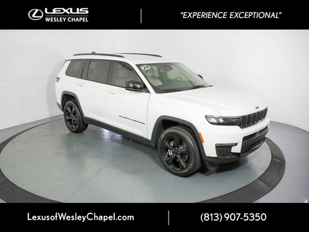 Used 2024 Jeep Grand Cherokee L Limited w/ Black Appearance Package RWD image 2