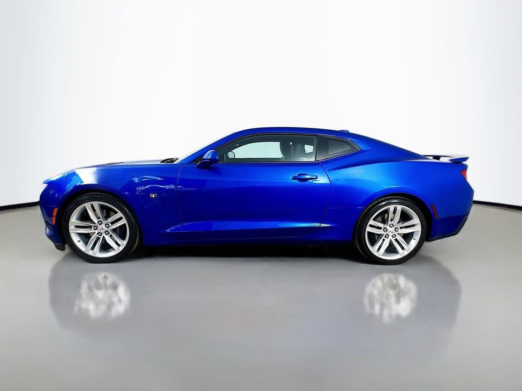 Used 2018 Chevrolet Camaro SS RWD image 4