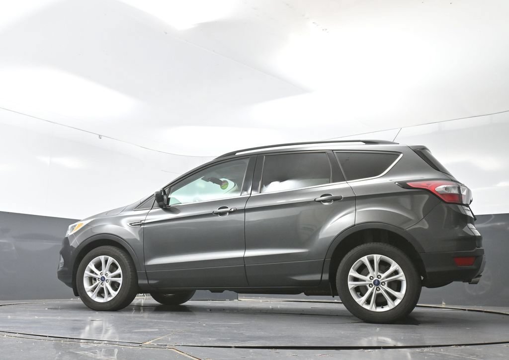 Used 2018 Ford Escape SE w/ SE Sync 3 Package FWD image 53