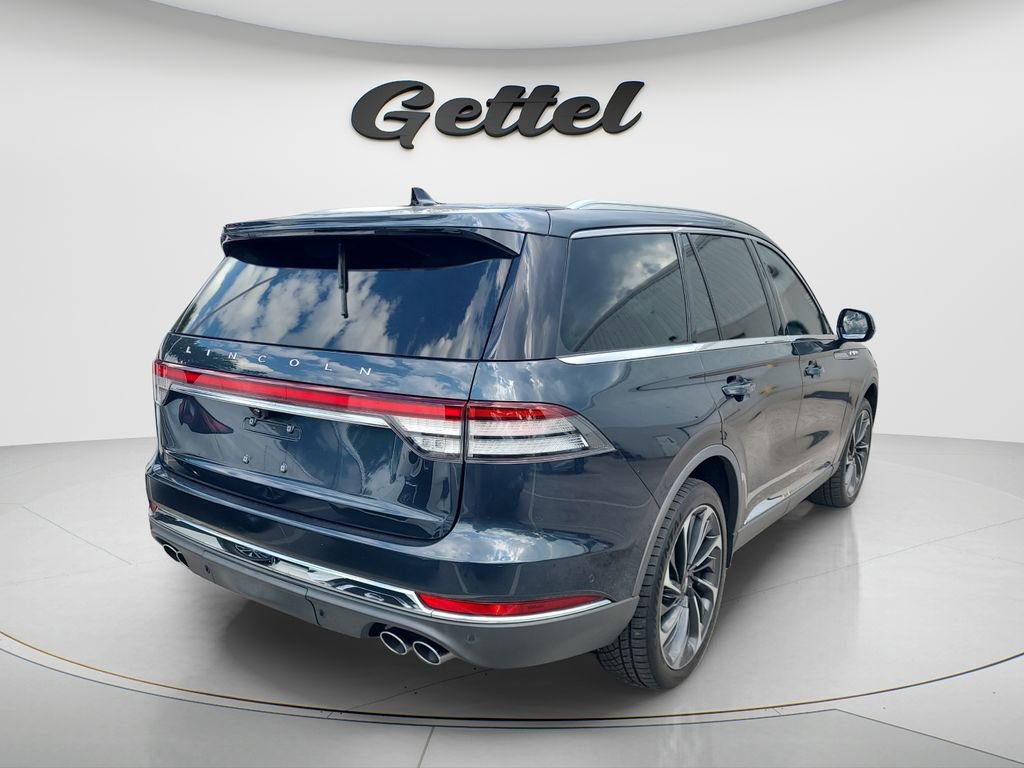 Used 2021 Lincoln Aviator Reserve w/ Equipment Group 202A AWD/4WD image 3