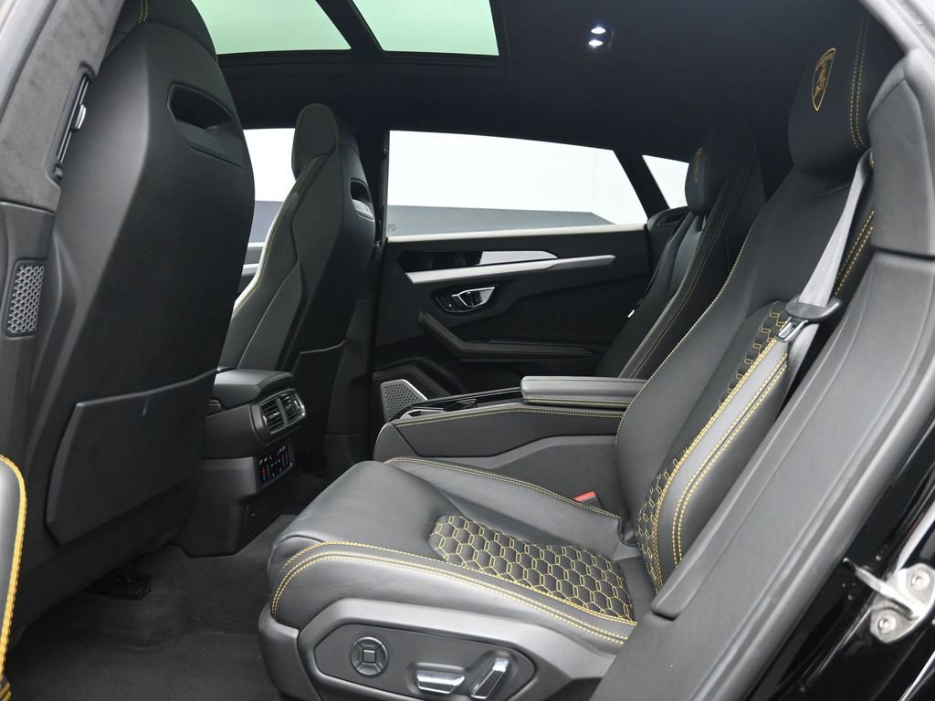 Used 2019 Lamborghini Urus image 23