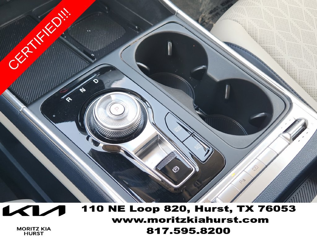 Certified 2025 Kia Carnival SX FWD image 9