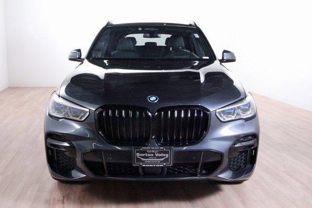 Used 2022 BMW X5 xDrive45e image 2