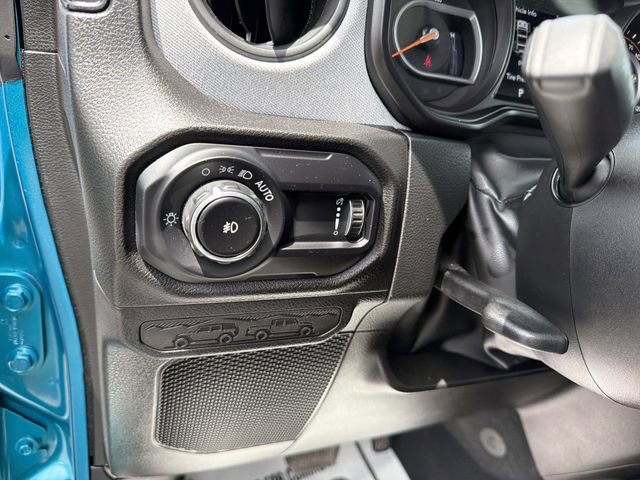 Used 2024 Jeep Wrangler Unlimited Sport AWD/4WD image 17