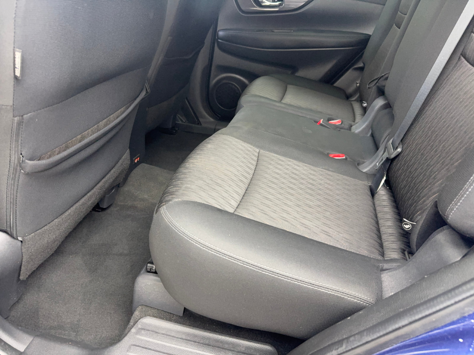 Used 2019 Nissan Rogue SV FWD image 43