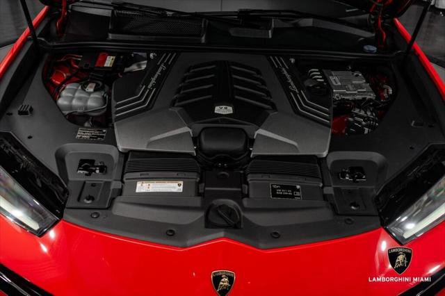Used 2023 Lamborghini Urus Performante image 8