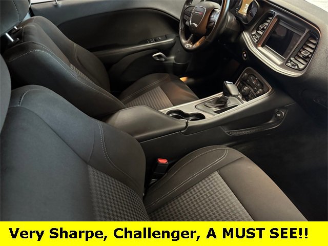 Used 2022 Dodge Challenger SXT w/ Blacktop Package image 8