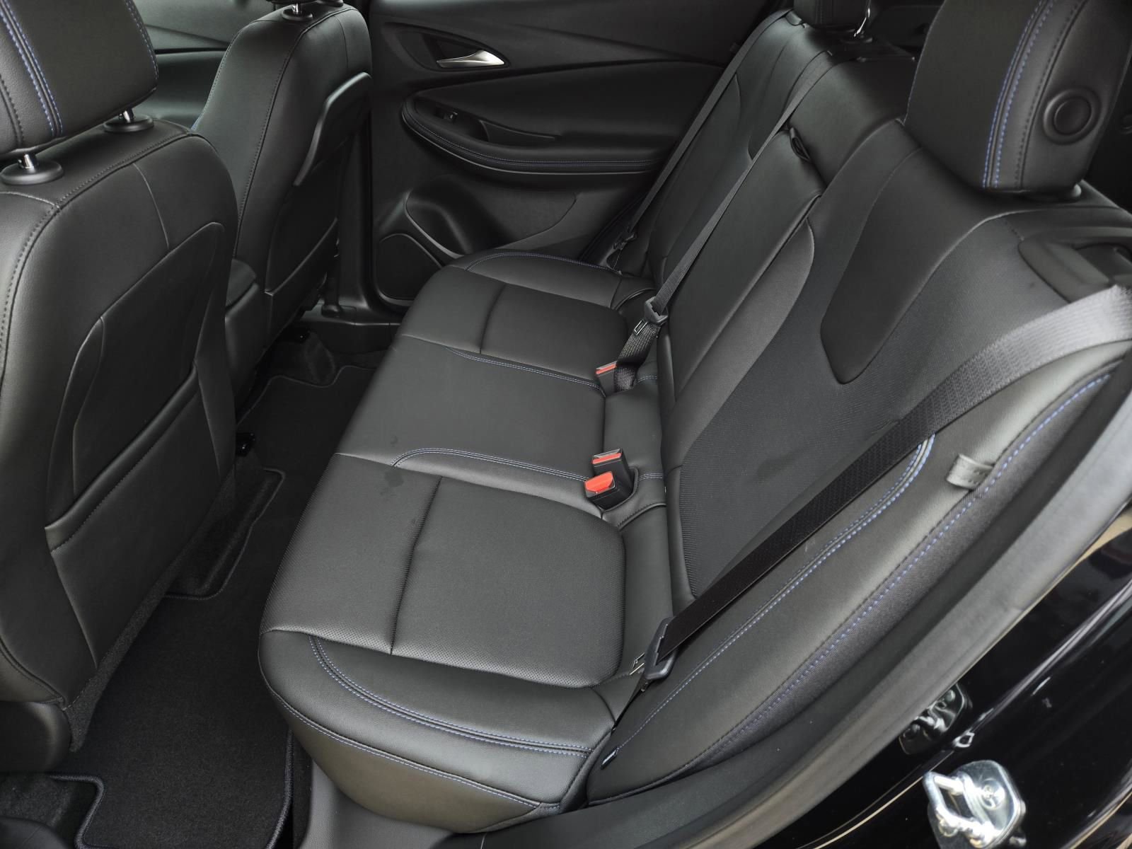 New 2026 Buick Encore GX Sport Touring w/ Advanced Technology Package image 4