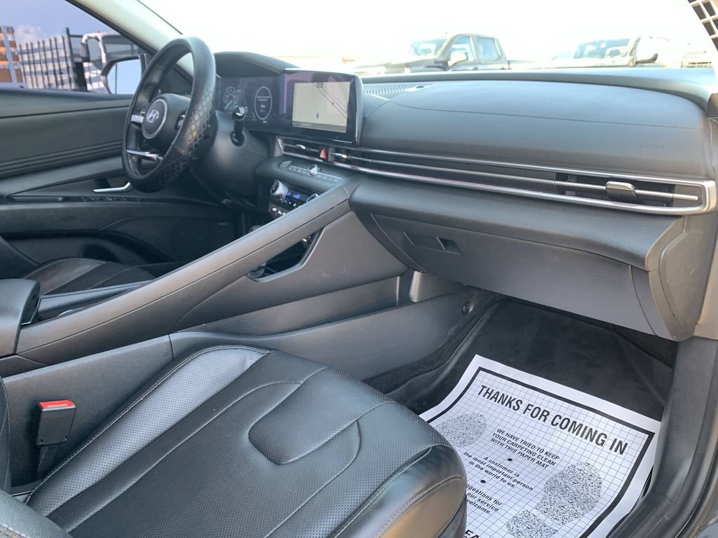 Used 2023 Hyundai Elantra Limited FWD image 27