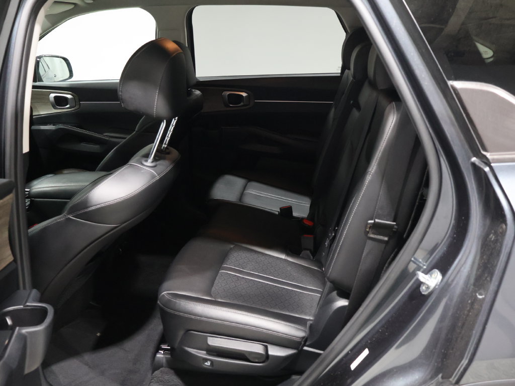 Used 2022 Kia Sorento S AWD/4WD image 18