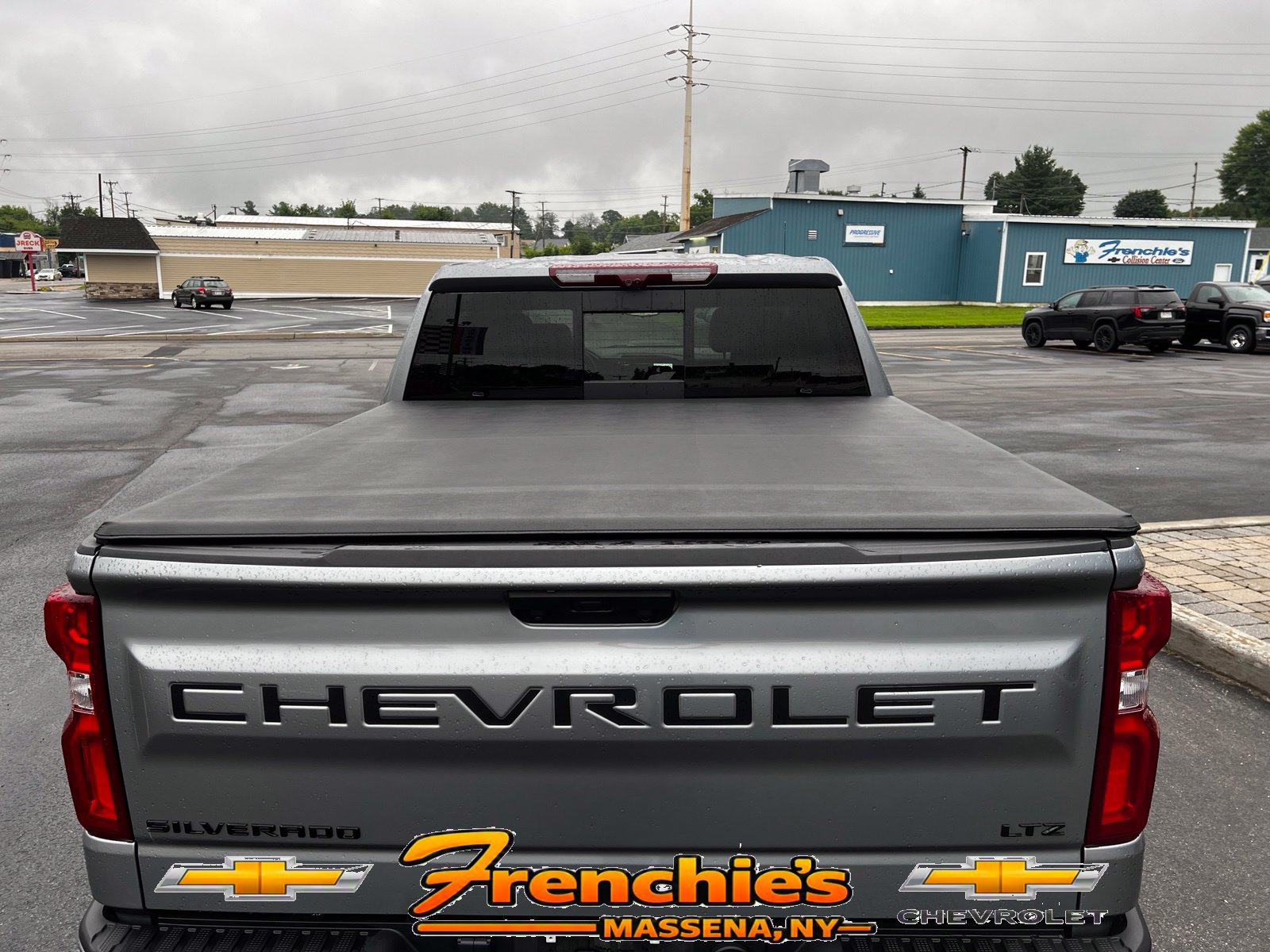 Used 2024 Chevrolet Silverado 1500 LTZ w/ LTZ Premium Package AWD/4WD image 5