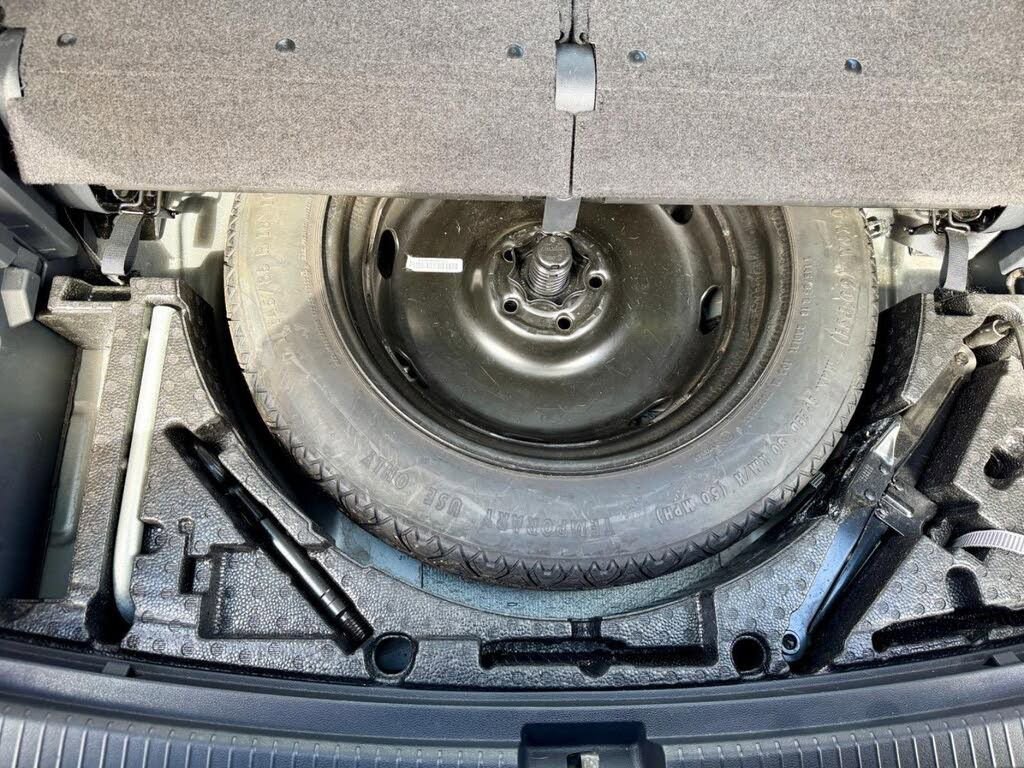 Used 2018 Volkswagen Tiguan S FWD image 26