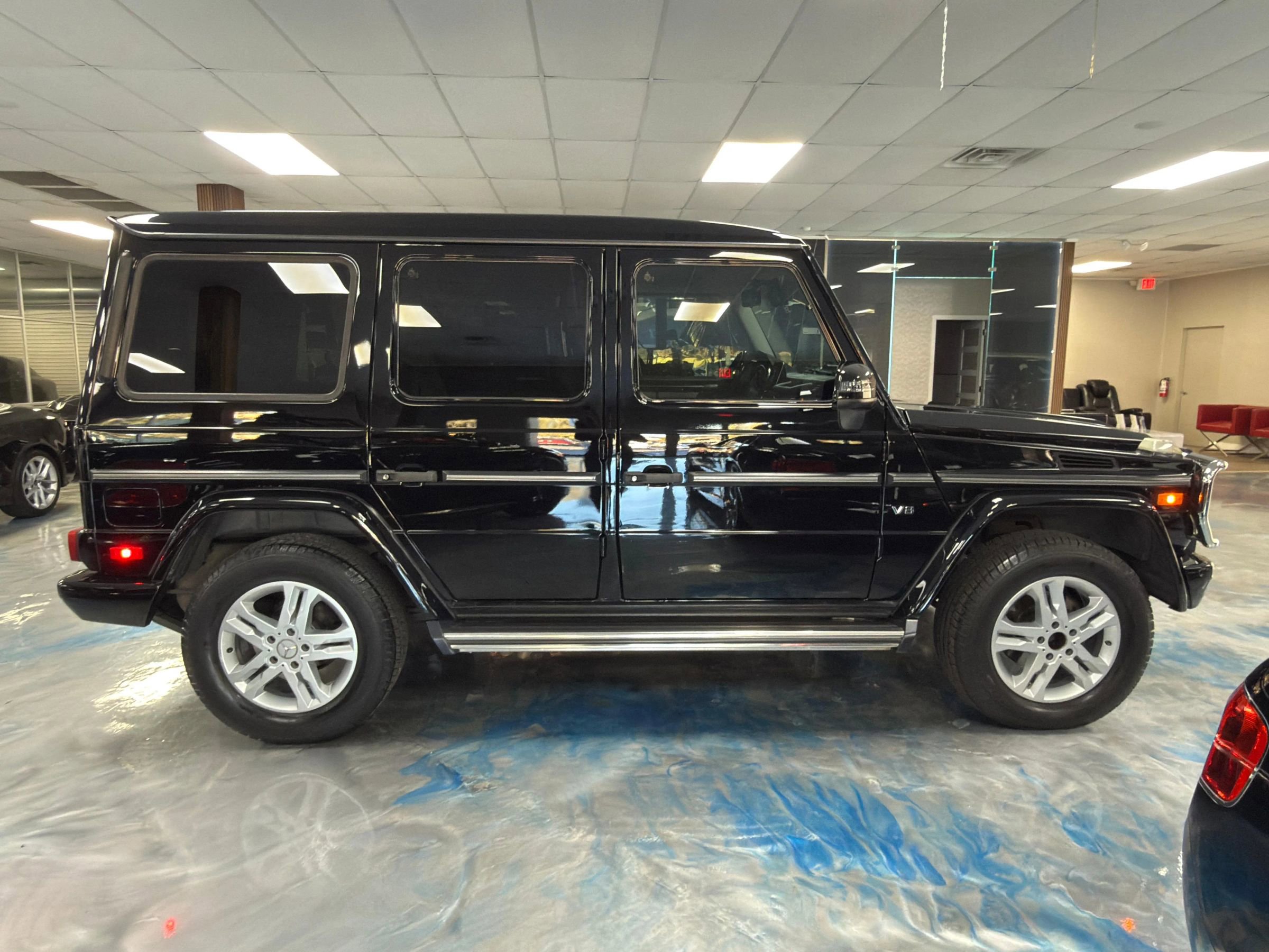 Used 2015 Mercedes-Benz G 550 image 4