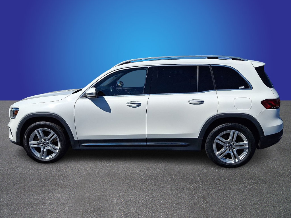 Used 2023 Mercedes-Benz GLB 250 4MATIC w/ Premium Package image 7