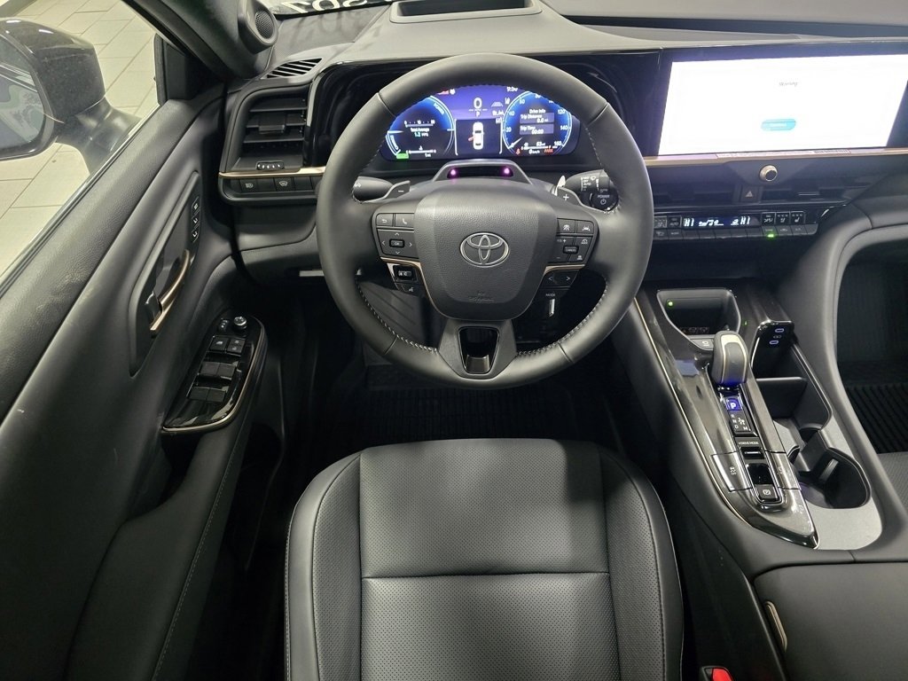 New 2026 Toyota Crown Platinum image 27