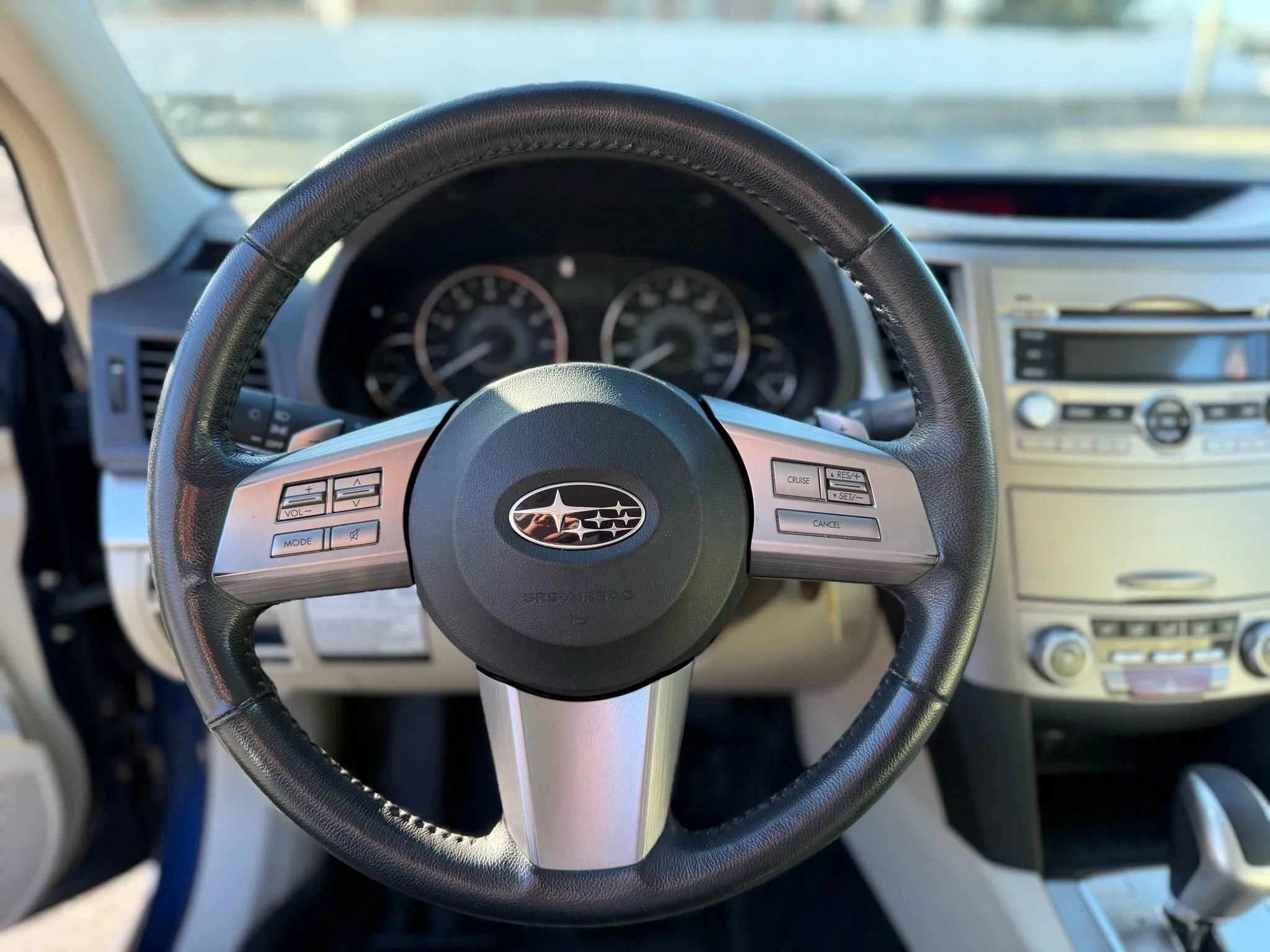 Used 2010 Subaru Legacy 2.5i Premium image 21