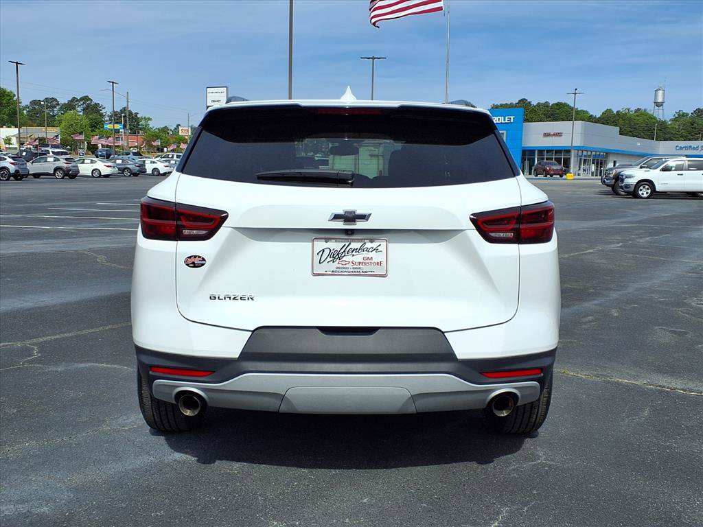 Used 2024 Chevrolet Blazer LT w/ Convenience Package image 17