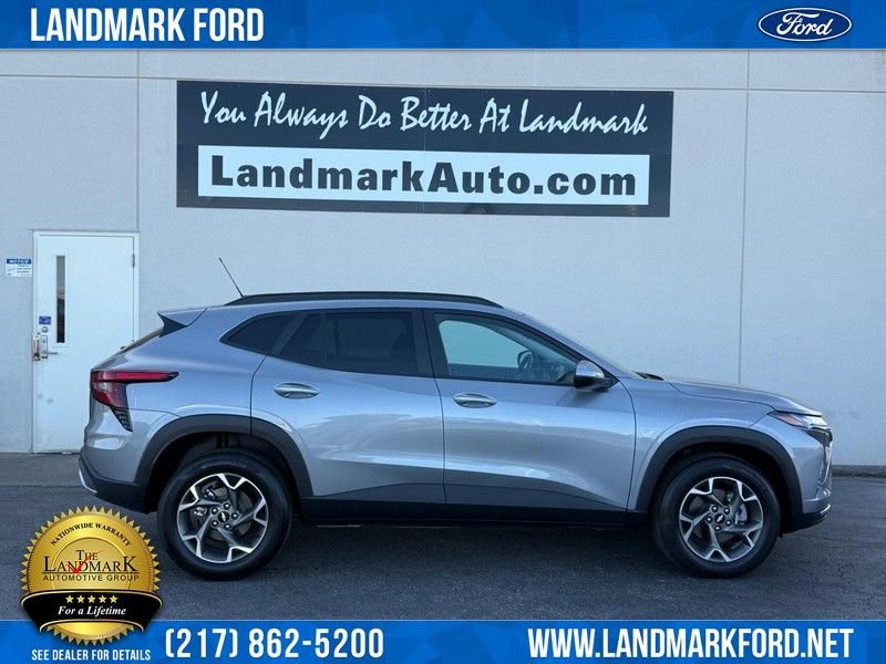 Used 2025 Chevrolet Trax LT