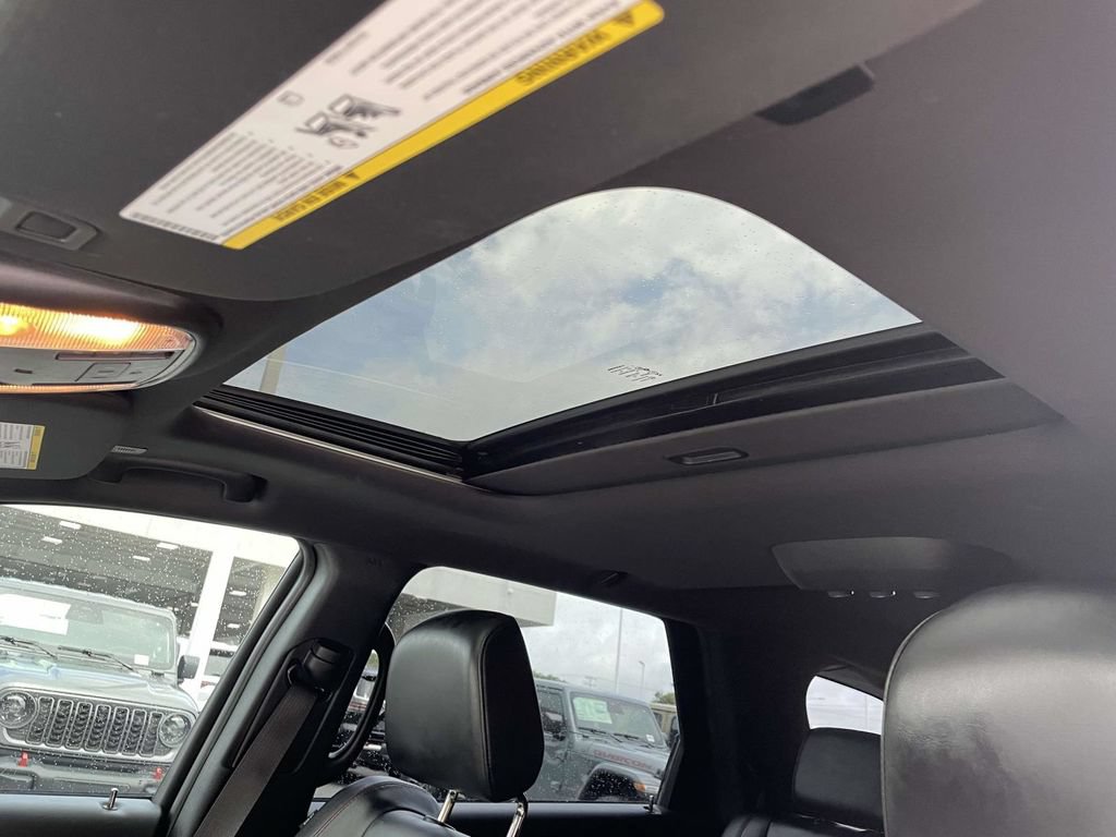 Certified 2023 Dodge Durango R/T AWD/4WD image 30