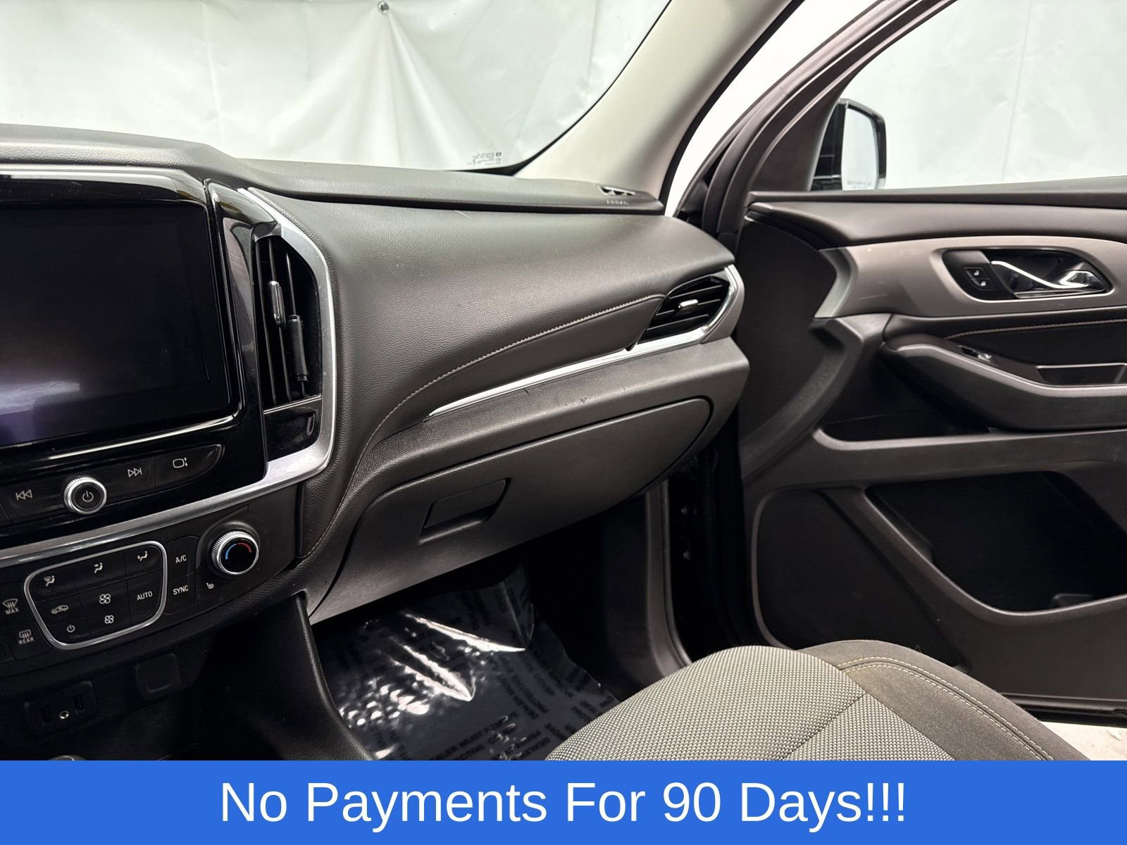 Used 2018 Chevrolet Traverse LT image 20