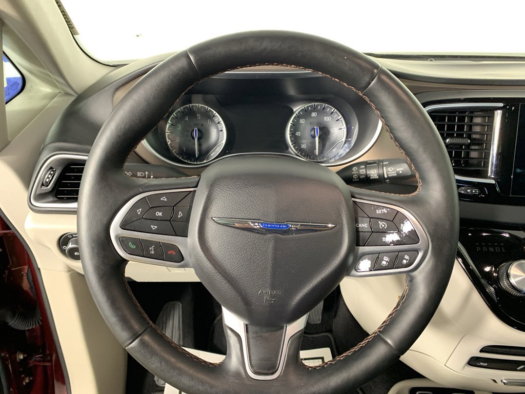 Used 2017 Chrysler Pacifica Touring-L Plus w/ Advanced Safetytec Group image 22