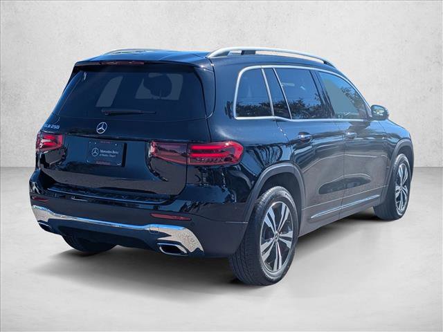 New 2026 Mercedes-Benz GLB 250 image 2