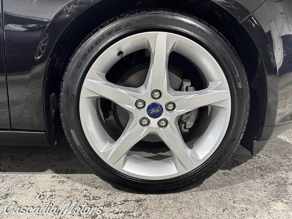 Used 2013 Ford Focus Titanium w/ Titanium Handling Pkg image 30