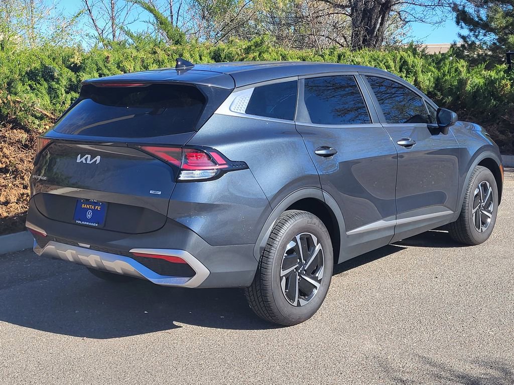 Used 2023 Kia Sportage LX AWD/4WD image 5