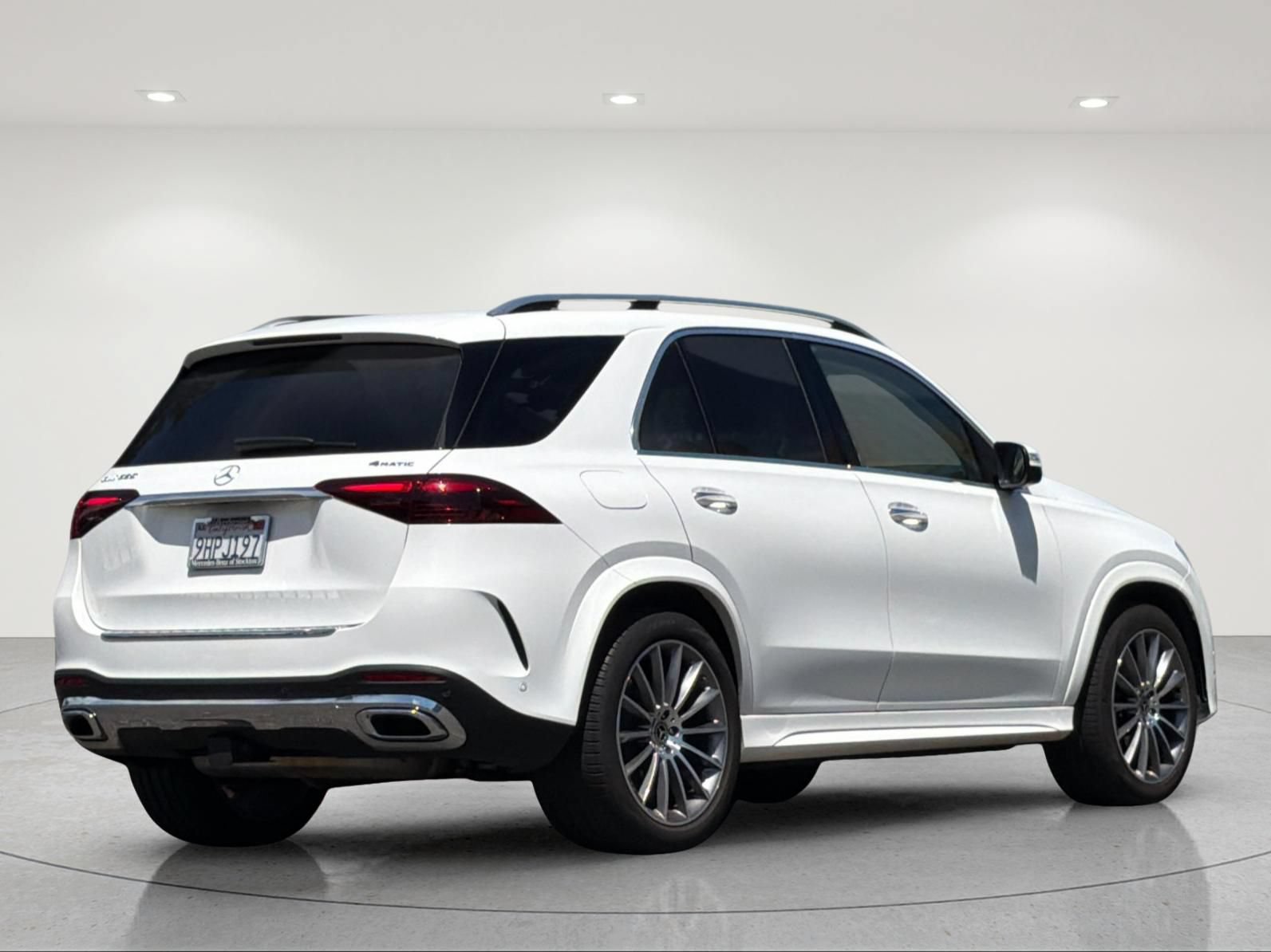 Used 2024 Mercedes-Benz GLE 350 4MATIC image 5