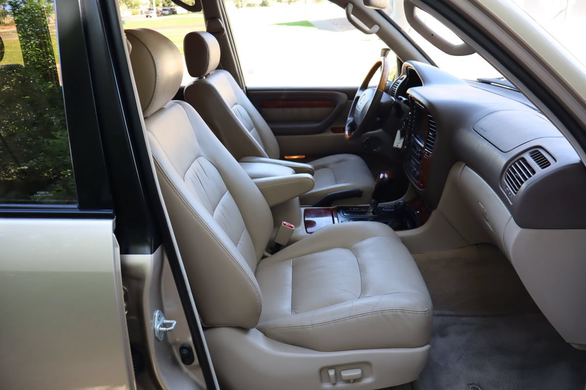 Used 2001 Lexus LX 470 4WD image 24