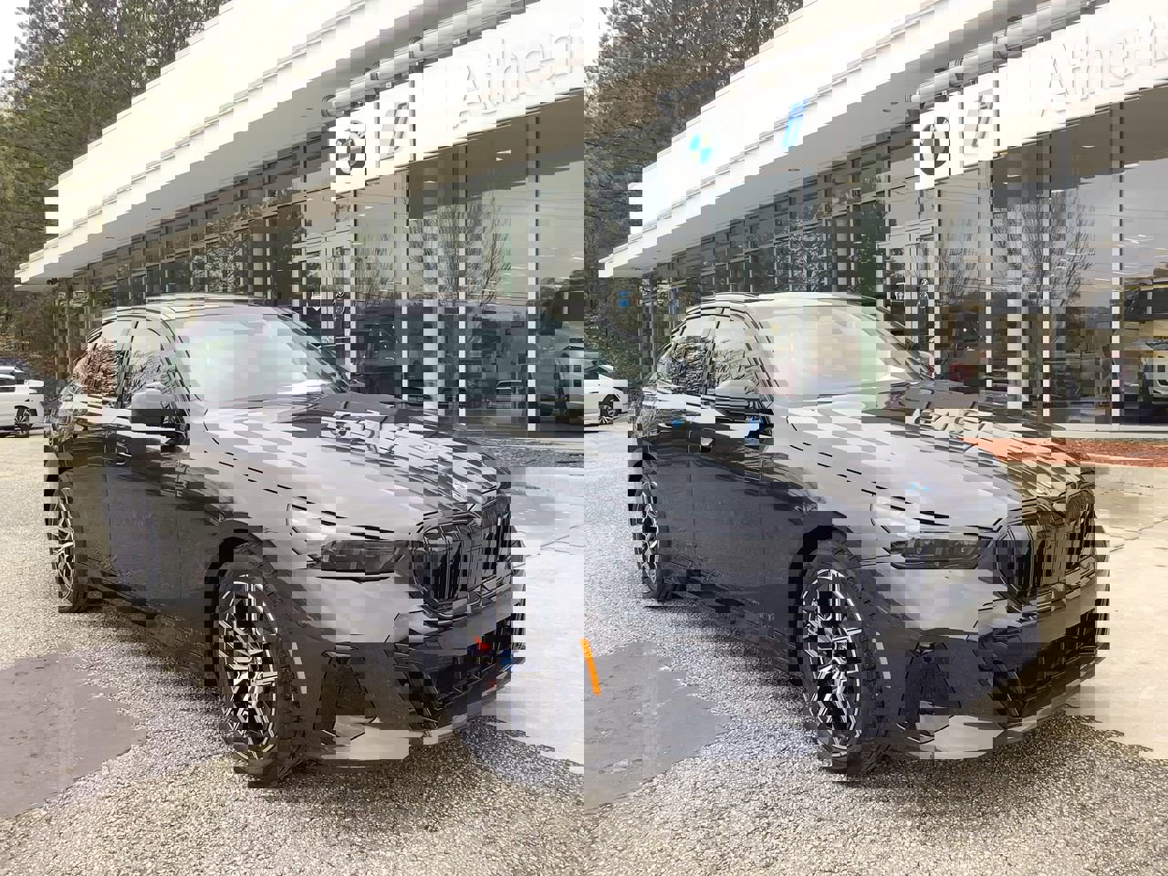 Used 2025 BMW i5 eDrive40i w/ M Sport Package image 1